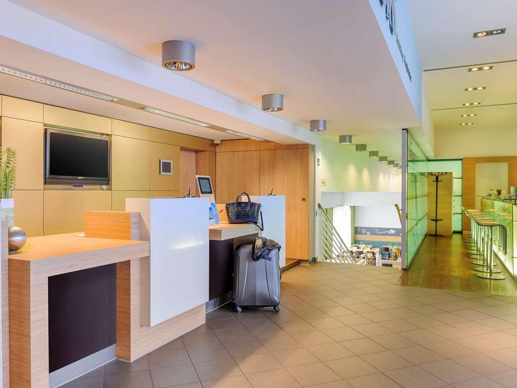 Ibis Heidelberg Hauptbahnhof Hotell Exteriör bild