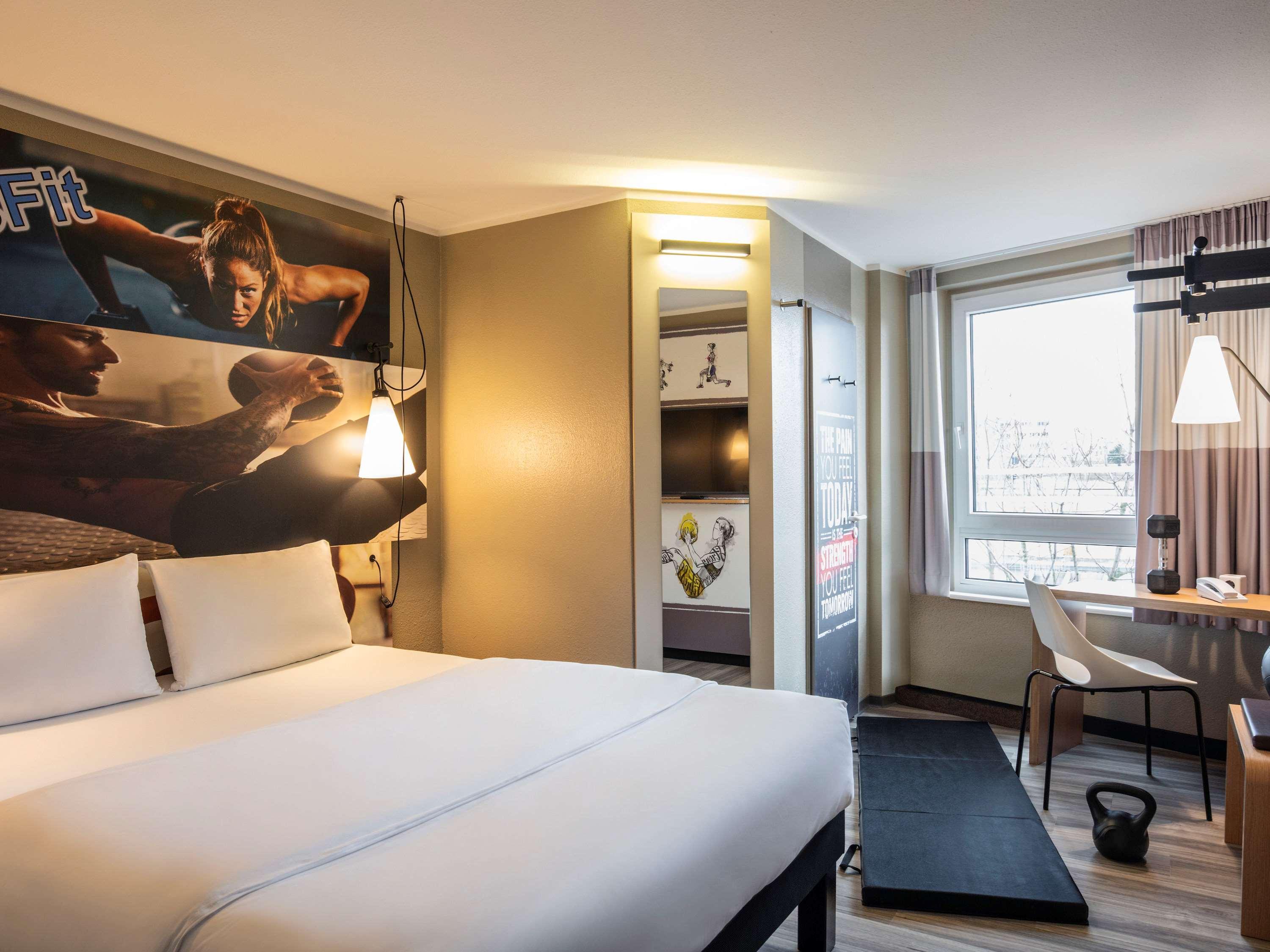 Ibis Heidelberg Hauptbahnhof Hotell Exteriör bild