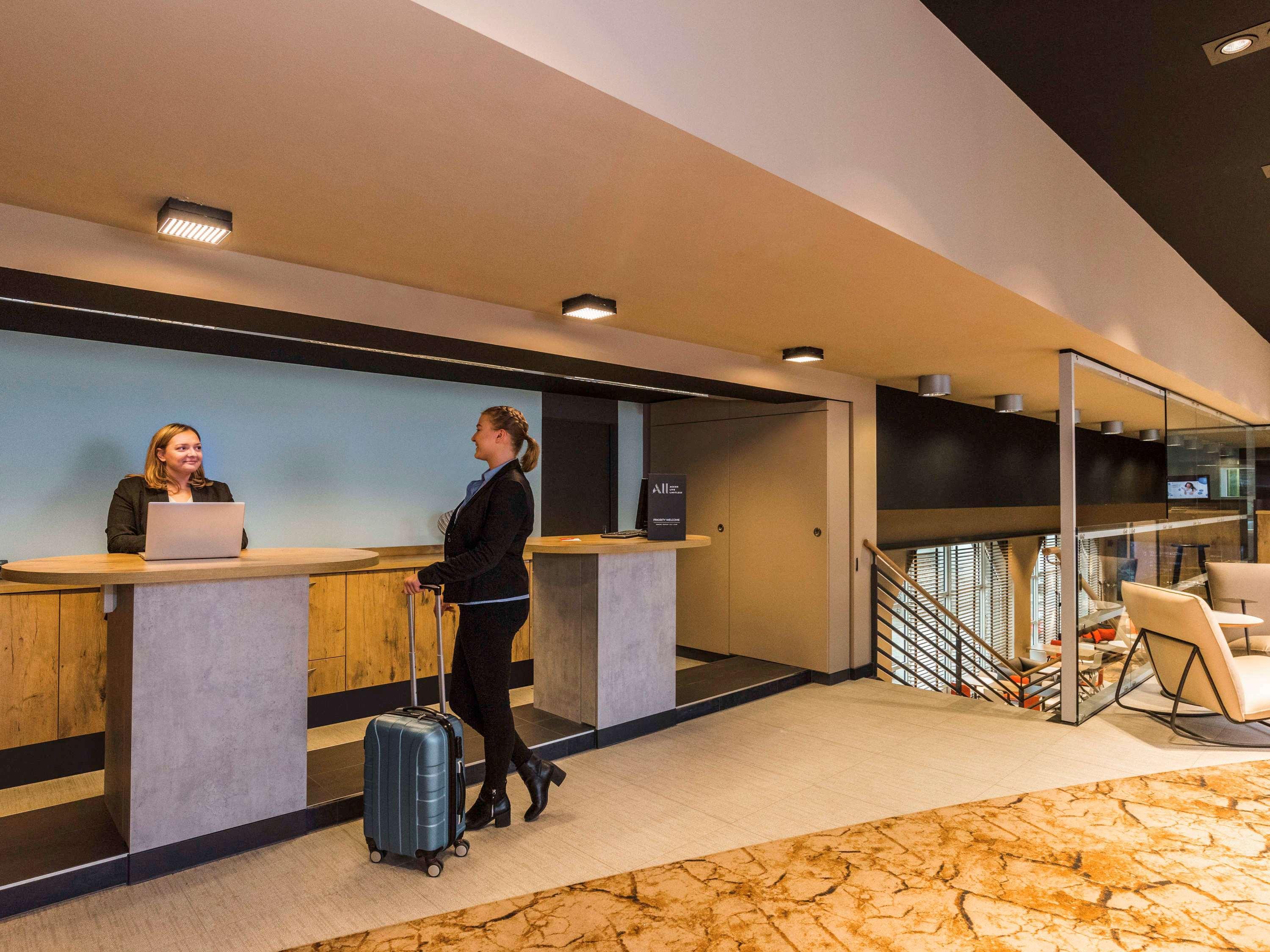 Ibis Heidelberg Hauptbahnhof Hotell Exteriör bild